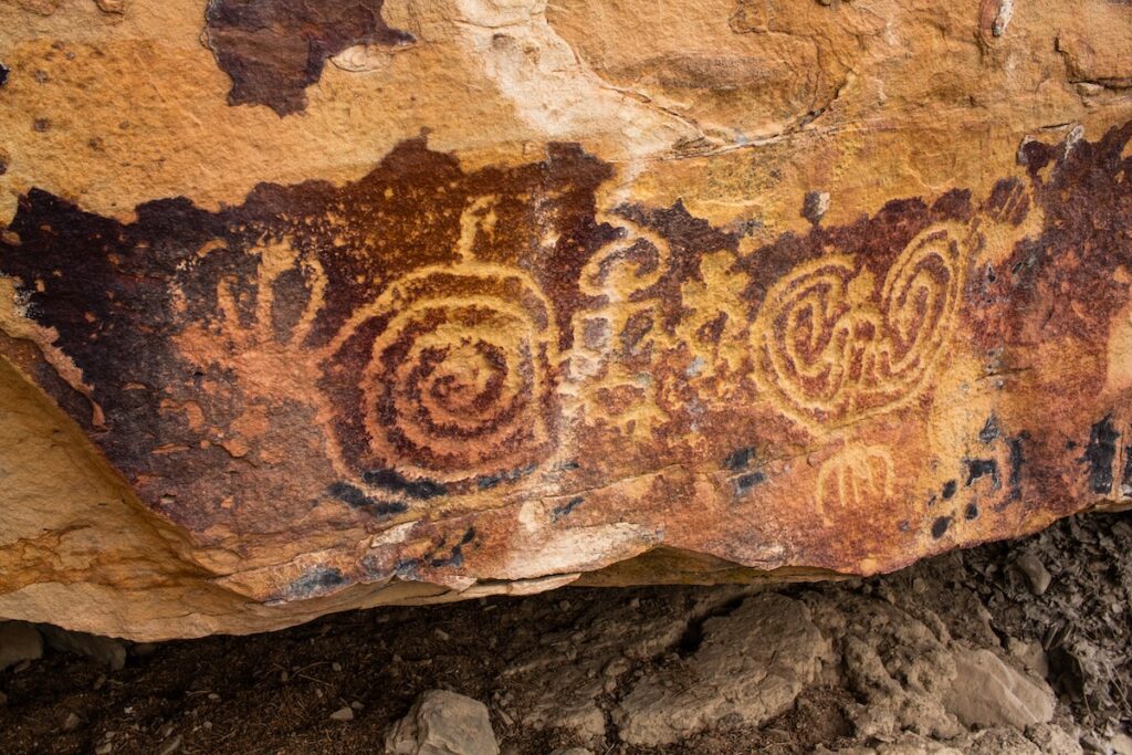 Petroglyphs in Ute Mountain Tribal Park